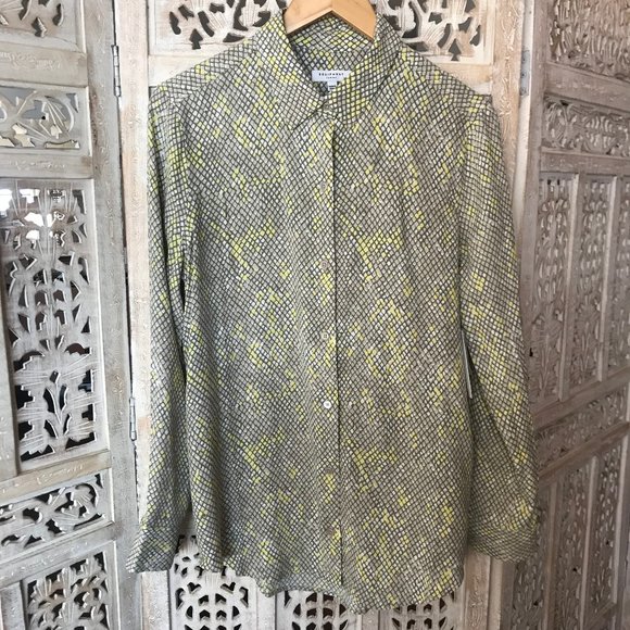 NWT Equipment Essential Snake Print Button Blouse M - Picture 1 of 16